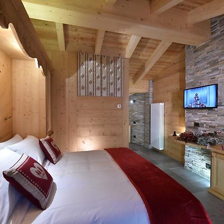 Il Cuore Del Cervino Hotell Breuil-Cervinia Exteriör bild