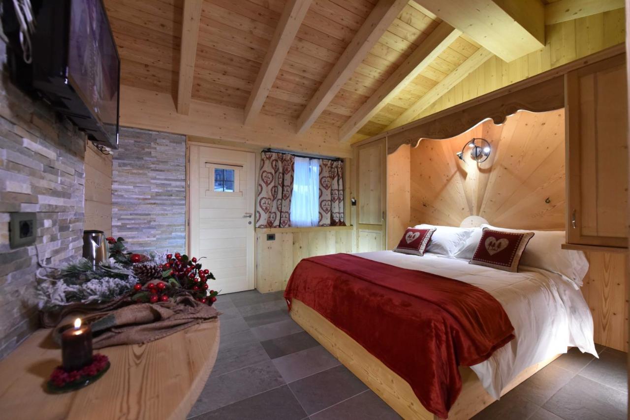 Il Cuore Del Cervino Hotell Breuil-Cervinia Exteriör bild