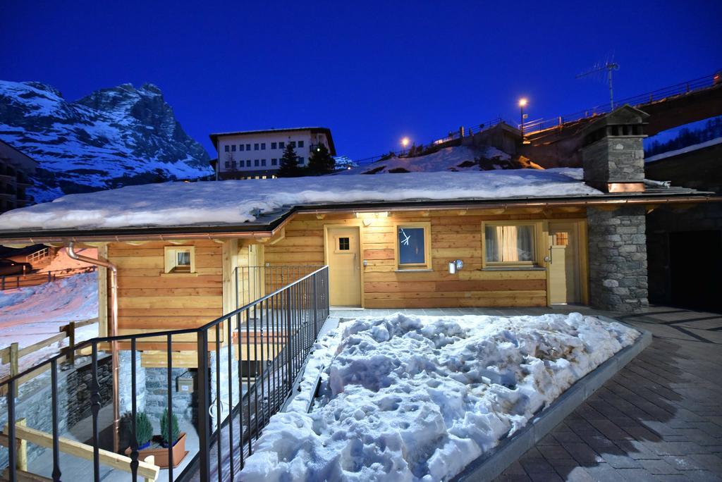 Il Cuore Del Cervino Hotell Breuil-Cervinia Exteriör bild