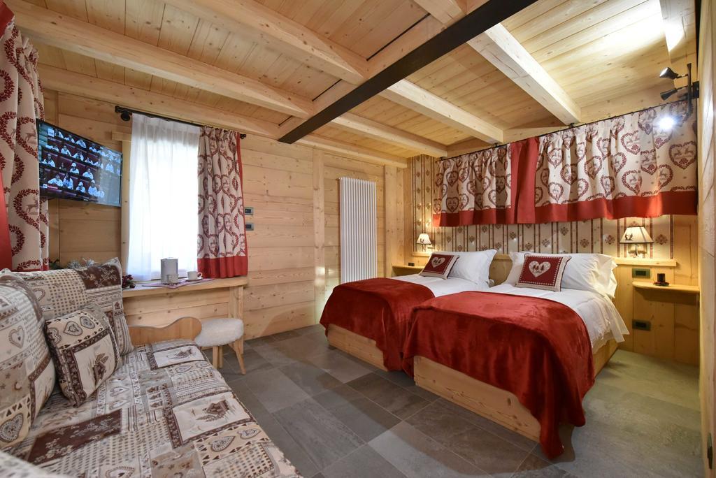 Il Cuore Del Cervino Hotell Breuil-Cervinia Exteriör bild