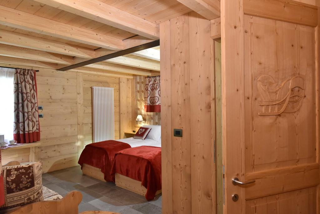 Il Cuore Del Cervino Hotell Breuil-Cervinia Exteriör bild