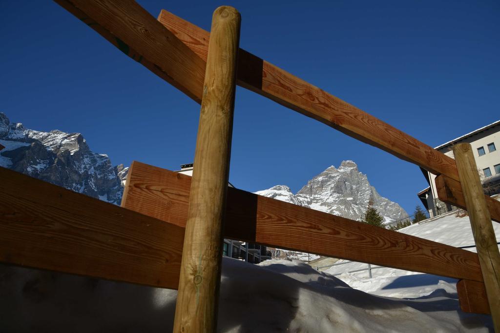 Il Cuore Del Cervino Hotell Breuil-Cervinia Exteriör bild