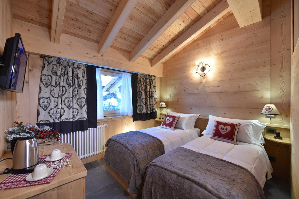 Il Cuore Del Cervino Hotell Breuil-Cervinia Exteriör bild